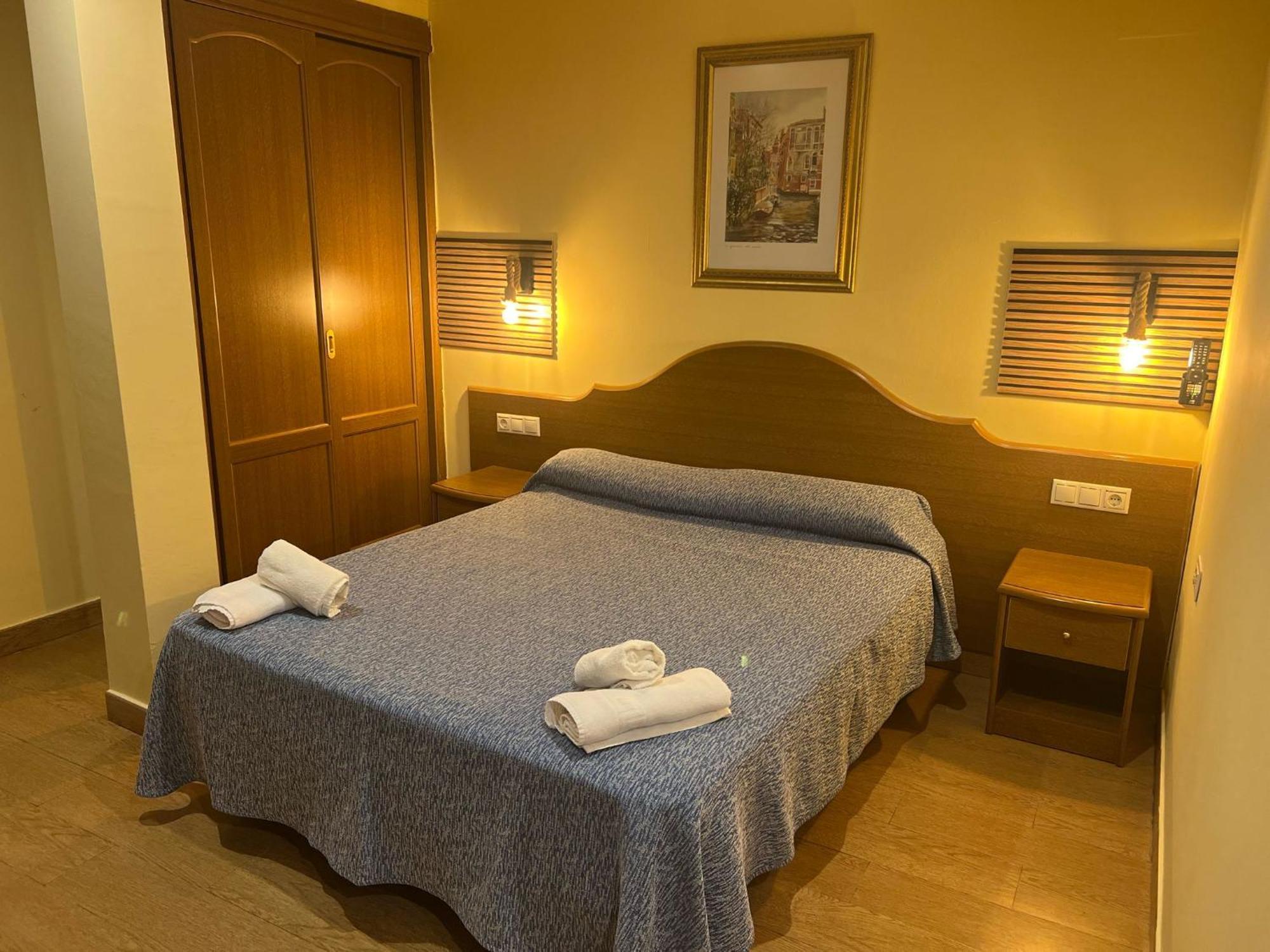 Hotel Portofino By Insidehome Empuriabrava Exterior foto